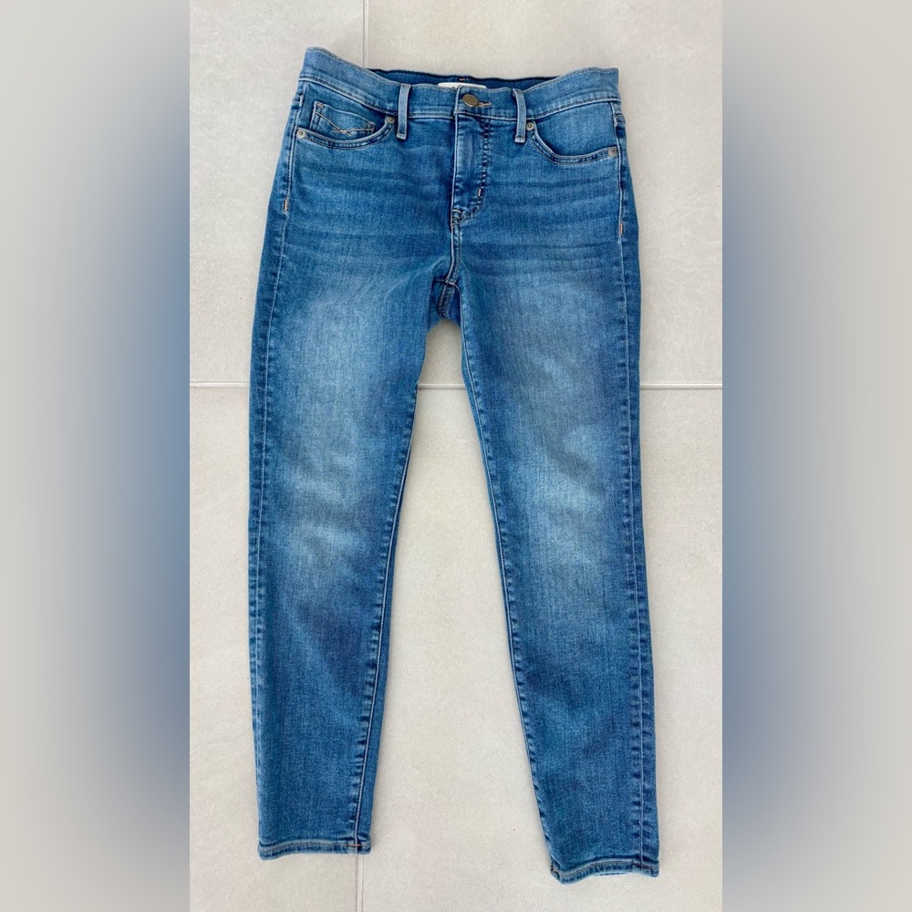 Revtown NWOT Skinny Ankle Blue Jeans
